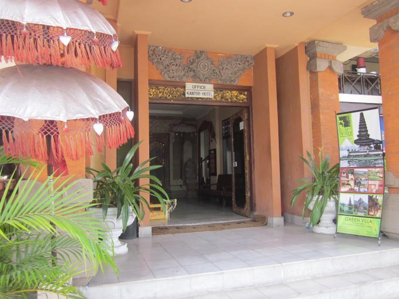 Oyo 3244 Grand Chandra Hotel Denpasar Eksteriør billede