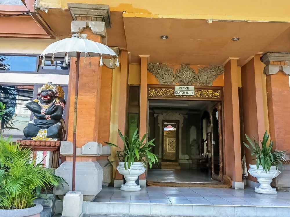 Oyo 3244 Grand Chandra Hotel Denpasar Eksteriør billede