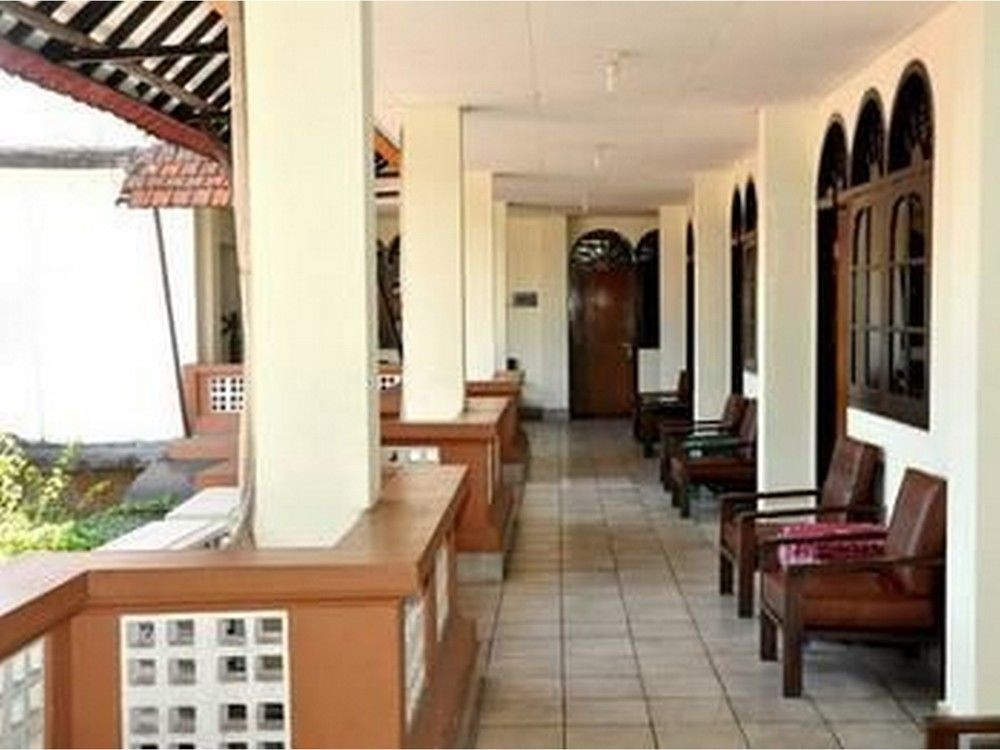 Oyo 3244 Grand Chandra Hotel Denpasar Eksteriør billede